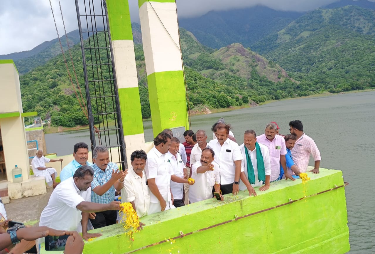 அடவிநயினார் அணையிலிருந்து கார் பருவ சாகுபடிக்கு தண்ணீர் திறப்பு..