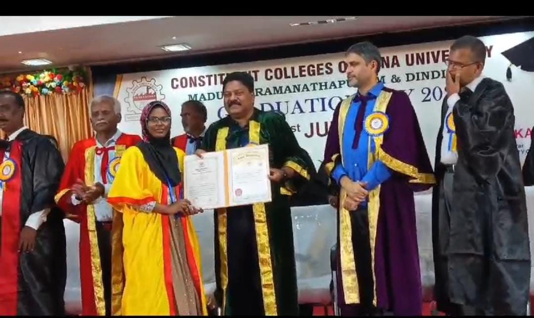 மதுரை அண்ணா பல்கலைக்கழக உறுப்பு கல்லூரி பட்டமளிப்பு விழா..