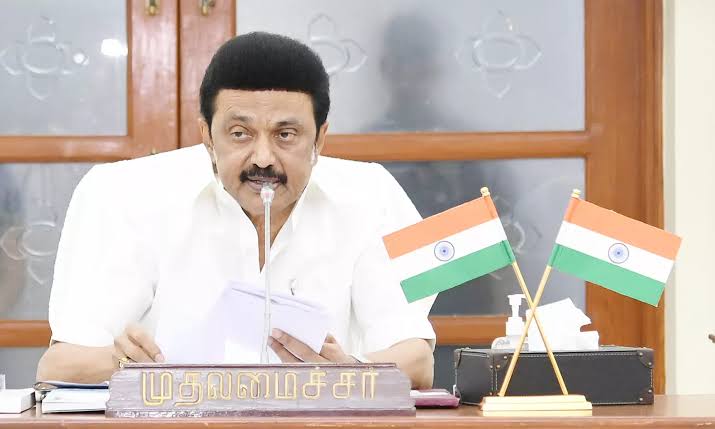 சாலை விபத்தில் உயிரிழந்த வீரவநல்லூர் காவல் உதவி ஆய்வாளர் குடும்பத்திற்கு முதலமைச்சர் நிதியுதவி..