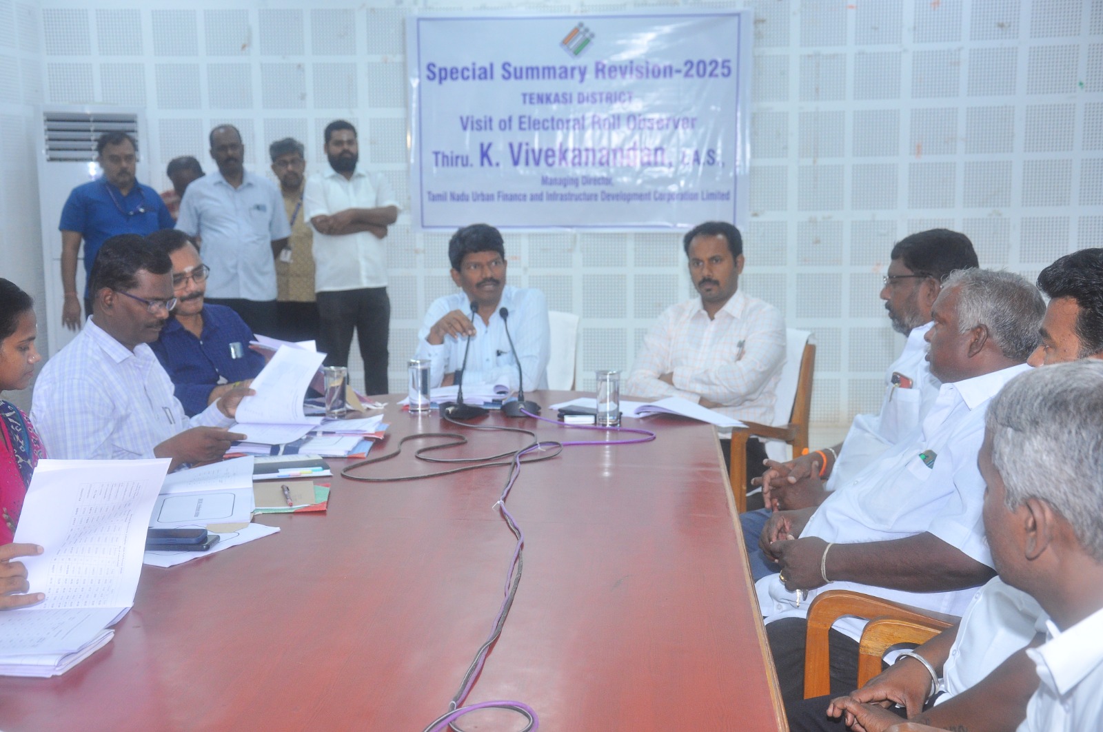 தென்காசி மாவட்டத்தில் அங்கீகரிக்கப்பட்ட அரசியல் கட்சி பிரதிநிகளுடன் கலந்தாய்வு கூட்டம்..