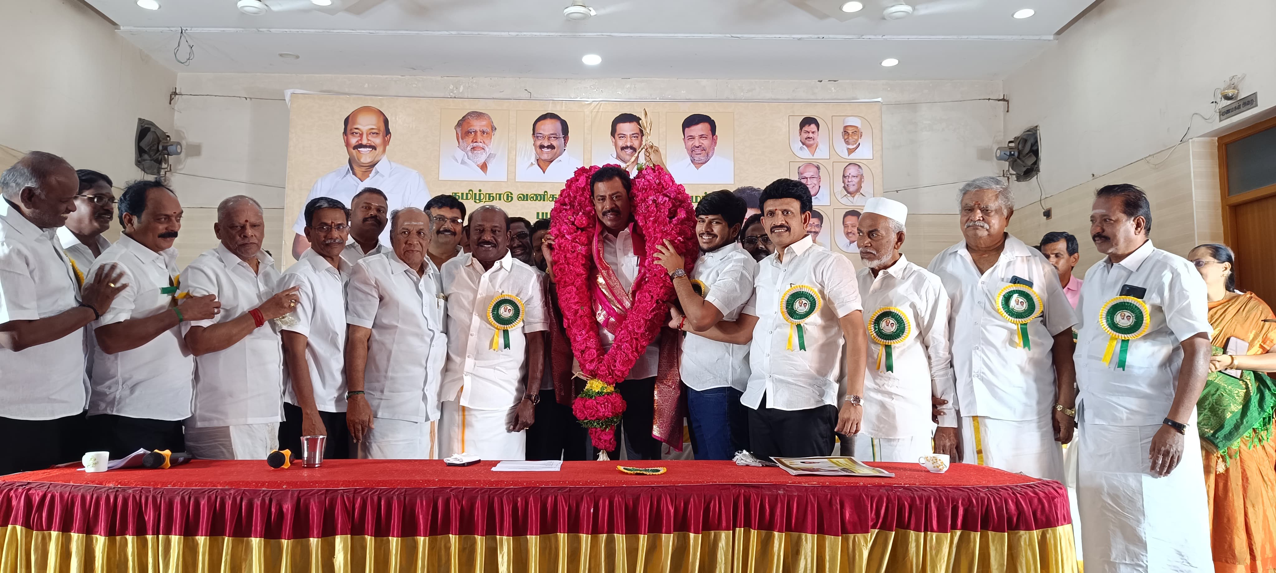 பழநியில் தமிழ்நாடு வணிகர் சங்கங்களின் பேரமைப்பு 4- ம் ஆண்டு துவக்க விழா..