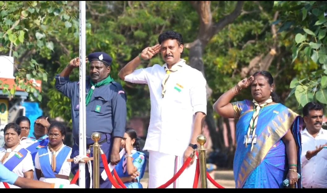 தமிழ்நாடு சாரண – சாரணியர் இயக்கத் தலைமை அலுவலகத்தில்கொடியேற்றிய அமைச்சர்.!