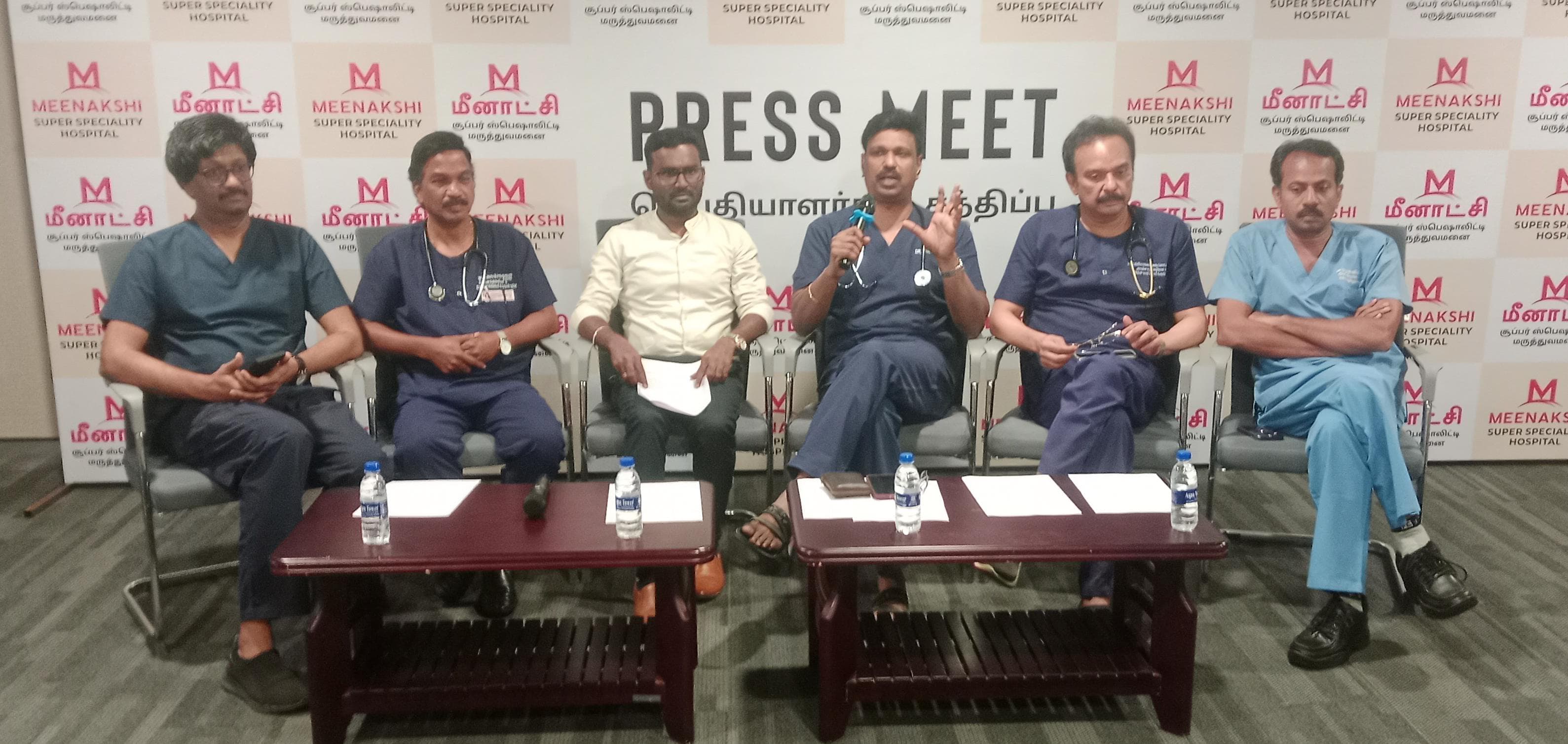 சில நிமிடங்களுக்குள் உயிரிழப்பை ஏற்படுத்தும் பாதிப்பை அறுவை சிகிச்சை மூலம் சரி செய்து மதுரை மீனாட்சி மருத்துவமனை மருத்துவர்கள் சாதனை . !