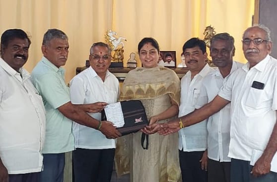 மேட்டுப்பாளையம் மகாஜன சங்க கட்டிடத்திற்கு நிதியுதவி .!
