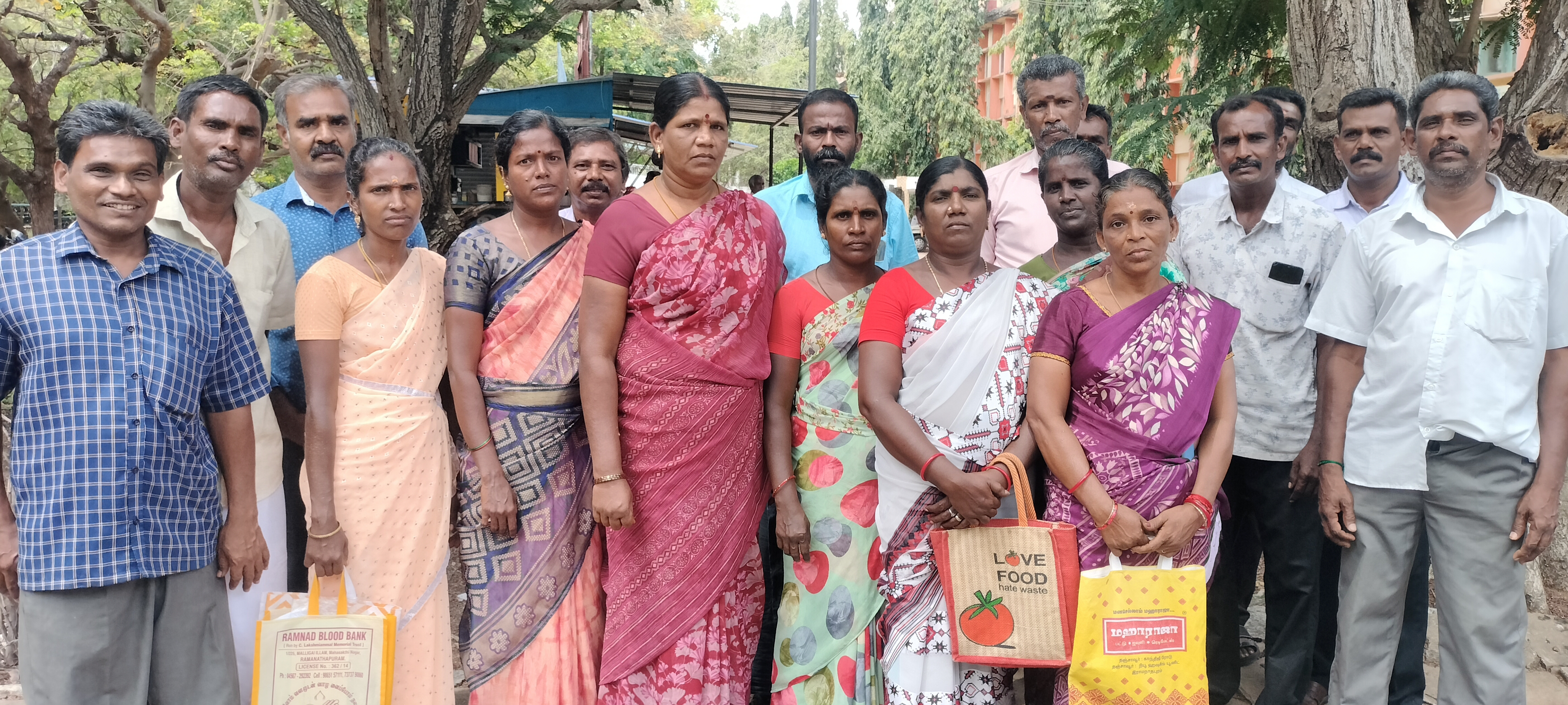 அரசு மாணவர் விடுதியில் தூய்மை பணியாளராக பணியாற்றுபவர்களுக்கு உரிய ஊதியம் வழங்கப்படவில்லை என புகார்..!