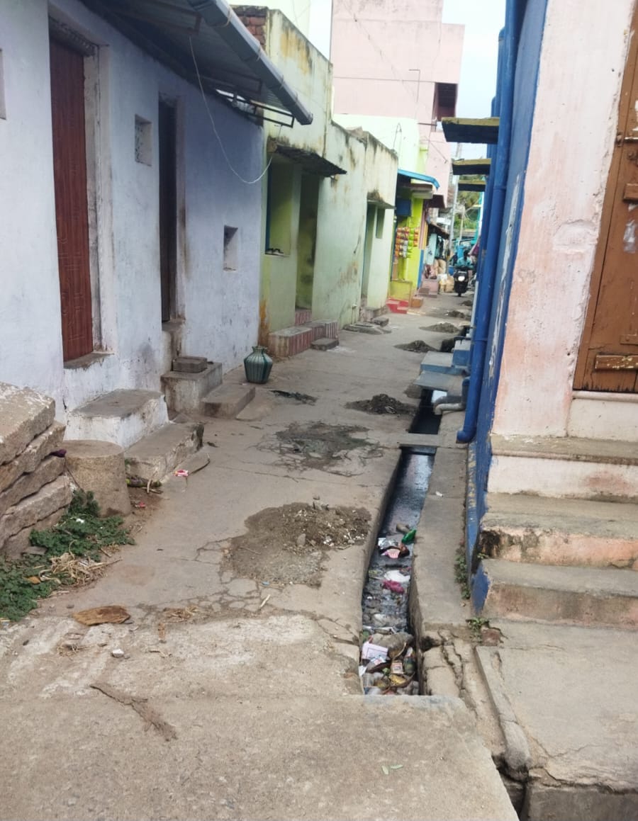 கழிவுநீர் தேங்குவதால் தொற்றுநோய் பரவும் அபாயம்
