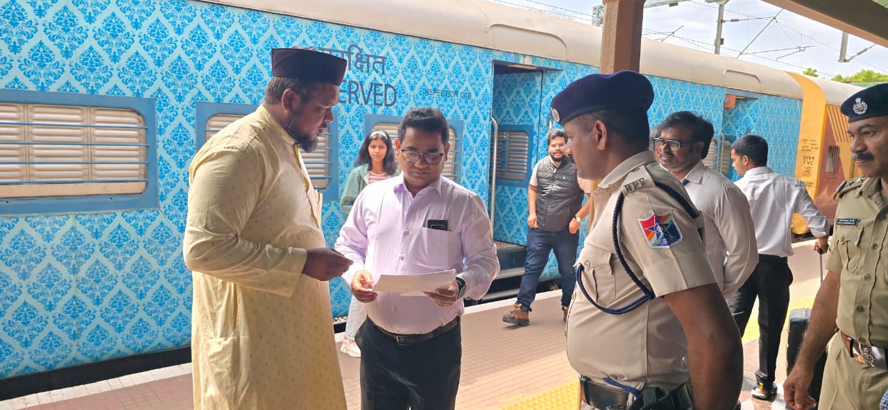 மேட்டுப்பாளையம் சி ஐ டி யு பொதுத் தொழிலாளர் சங்கத்தினர் கோரிக்கை மனு