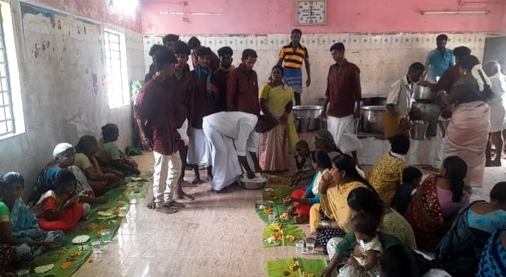 சோழவந்தான் அருகே முள்ளி பள்ளம் இளங்காளியம்மன் கோவில் ஆனி பெருந்திருவிழா