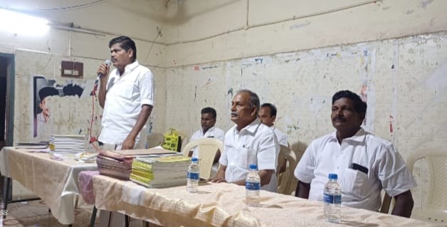 சோழவந்தான் அருகே குருவித்துறையில் திமுக சார்பாக வாக்குச்சாவடி முகவர்களுக்கான ஆலோசனைக் கூட்டம்