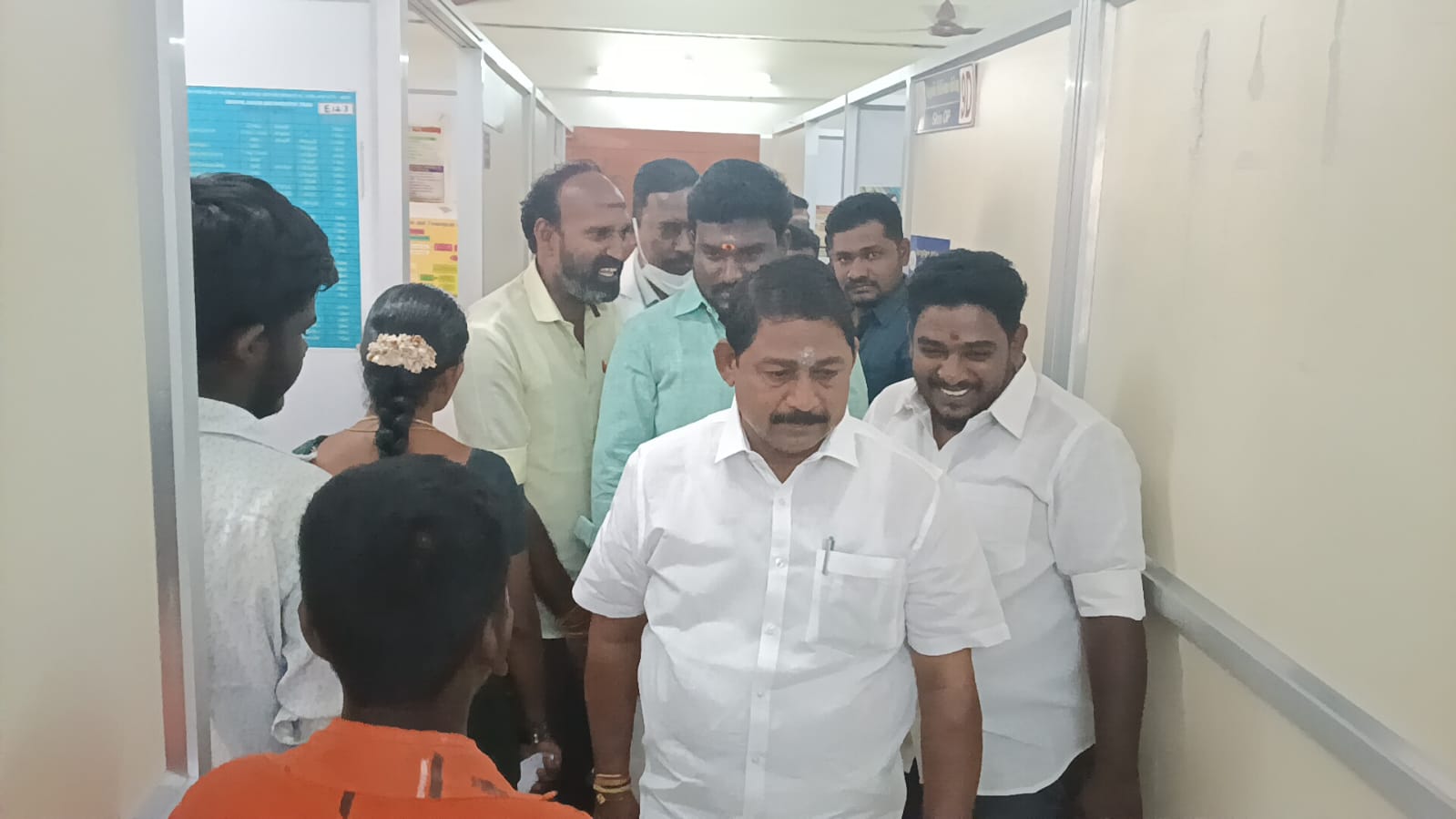 உசிலம்பட்டி அரசு மருத்துவமனையில் எம்எல்ஏ திடீர் ஆய்வு