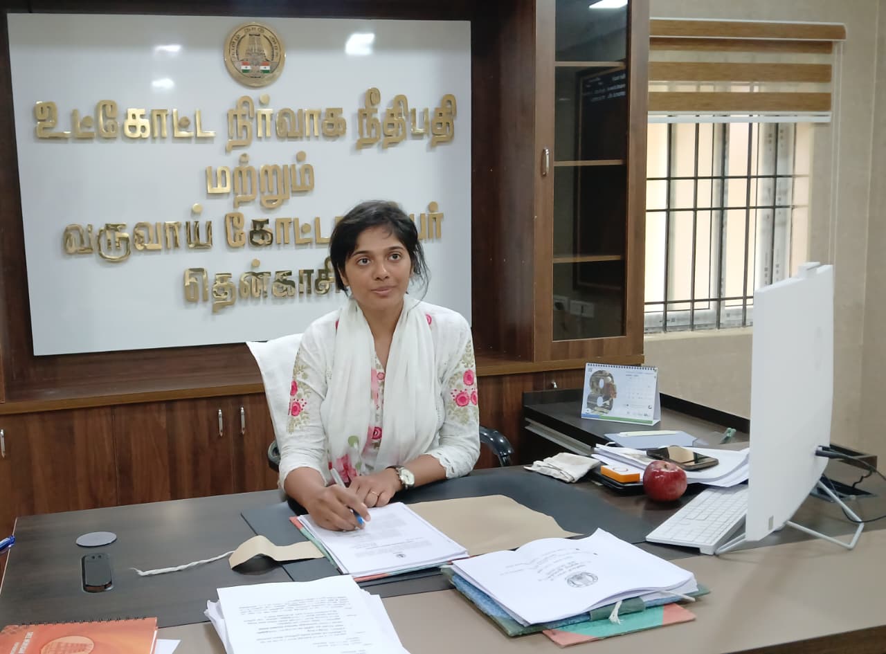 புதிய வருவாய் கோட்டாட்சியர் பொறுப்பேற்பு..