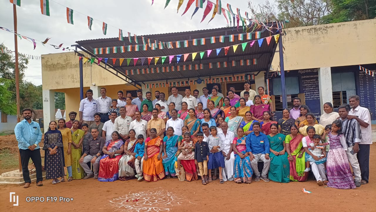 சிறுமுகைப்புதூர் பள்ளி ஆசிரியர் பழனிக்கு பாராட்டு விழா