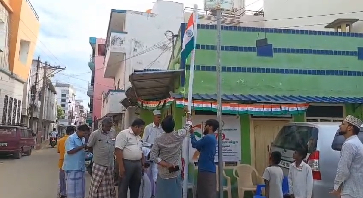 கீழக்கரை வடக்குத்தெரு சமூக நல தர்ம அறக்கட்டளை (NASA) சார்பாக சுதந்திர தின நிகழ்வு..