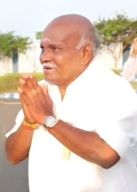 தமிழக பாஜக விவசாய அணி மாநில துணை செயலாளராக சோழவந்தான் தொழிலதிபர் மணி முத்தையா, 2 வது முறையாக தேர்வு பாஜ நிர்வாகிகள் தொண்டர்கள் மாலை அணிவித்து வாழ்த்து தெரிவித்தனர்.