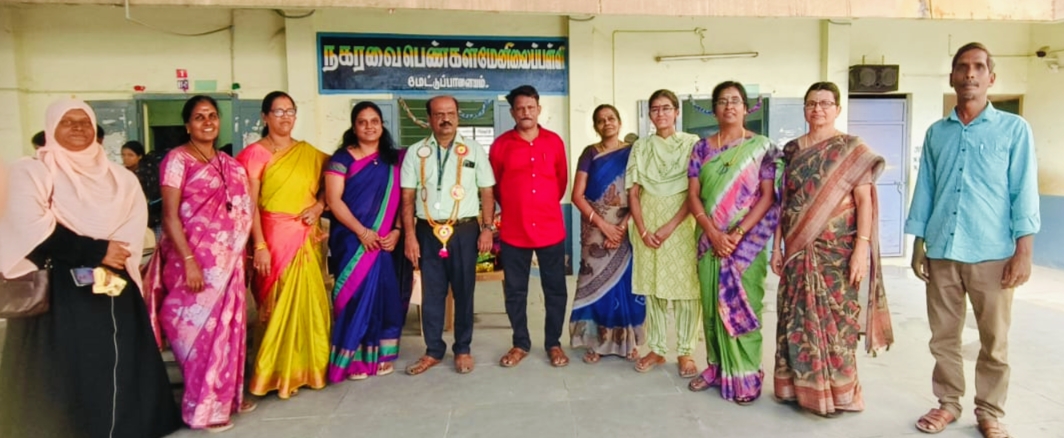 மாநில நல்லாசிரியர் விருது .!மேட்டுப்பாளையம் பெண்கள் மேல்நிலைப்பள்ளியில் சிறப்பு பாராட்டு விழா.!!