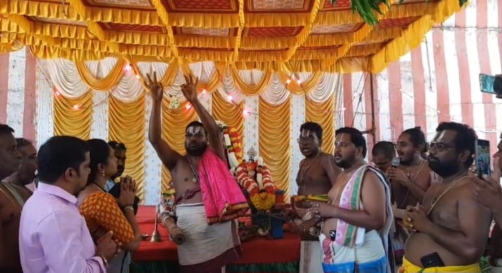 குருவித்துறை சித்திரை ரத வல்லப பெருமாள் கோவிலில்திருக்கல்யாணம்