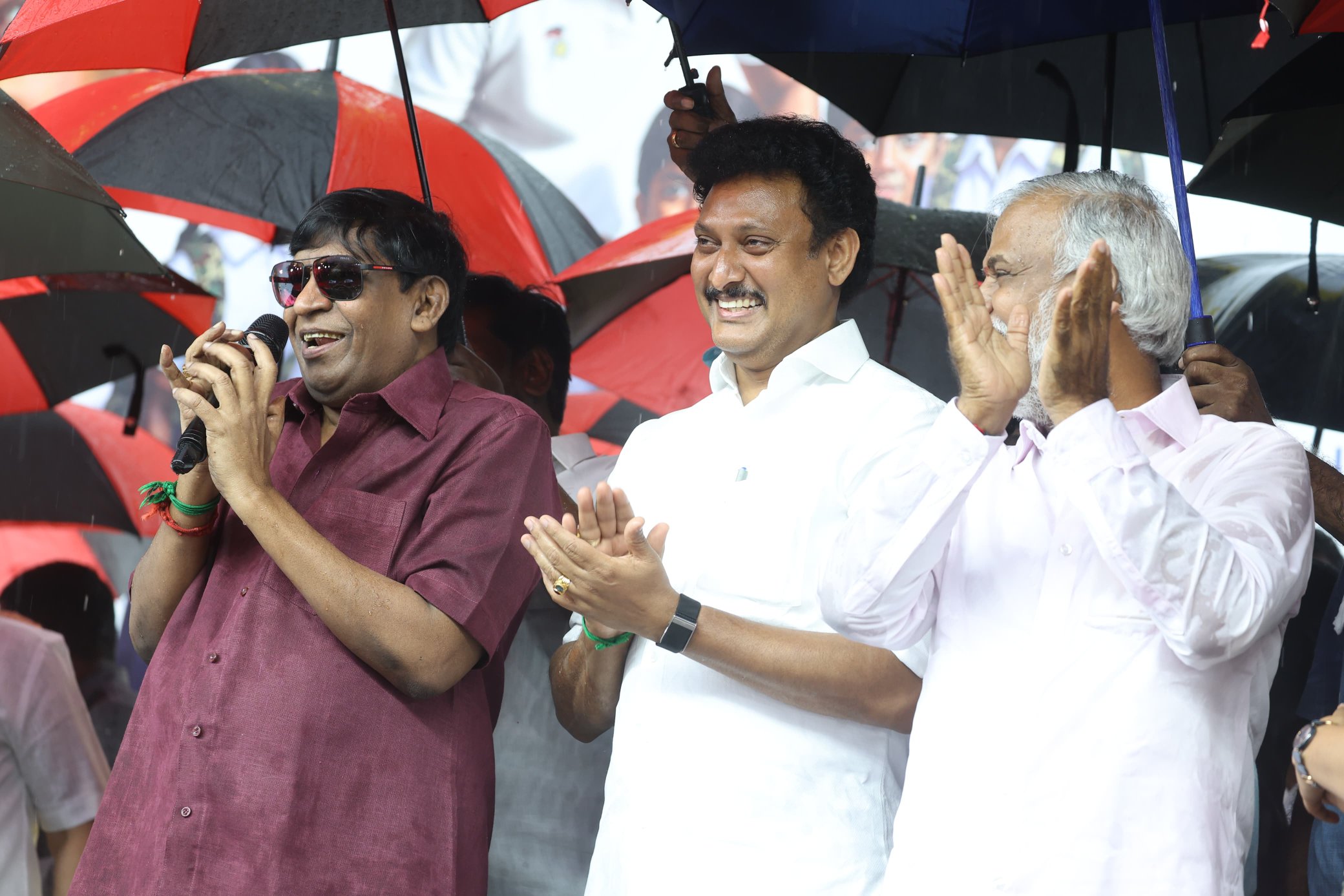 தி.மு.க என்ற கோட்டையை யாராலும் உடைக்க முடியாது:-துணை முதலமைச்சர் உதயநிதி ஸ்டாலின் பிறந்த நாள் விழாவில் நடிகர் வடிவேலு பேச்சு!